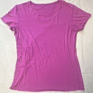 lululemon athletica Women's Pink Size 12 Athletic Scoop Neck Lightweight Tee